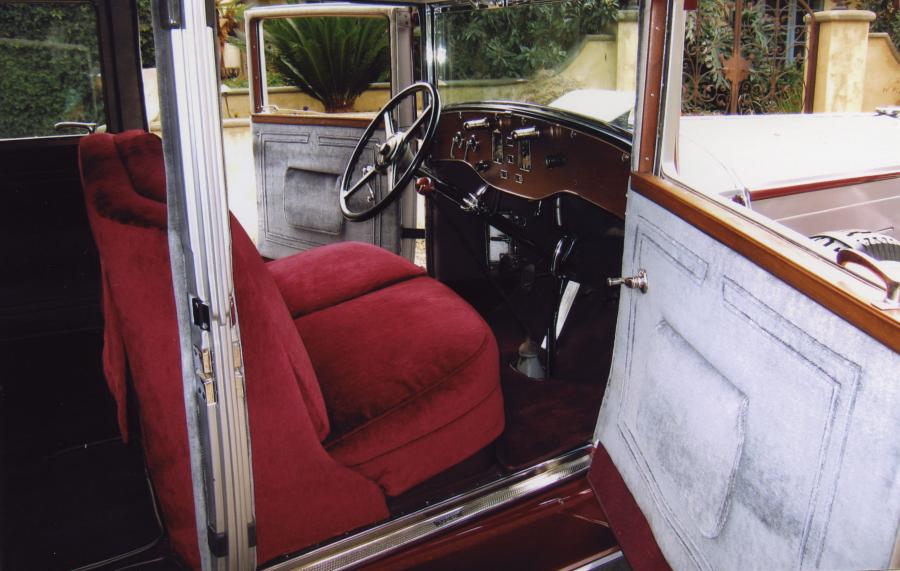  Pierce-Arrow Model B 7-Passenger Sedan 1930 года  (фото 2 из 2)